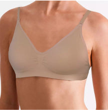 Load image into Gallery viewer, Seamless Clear Back Bra With Removable Padding