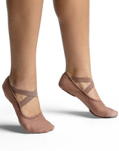Load image into Gallery viewer, Hanami Ballet Shoe 2037W
