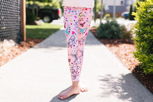 Load image into Gallery viewer, Poodle goes to Paris leggings