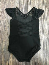 Load image into Gallery viewer, Onyx Sweetheart Lace Leo
